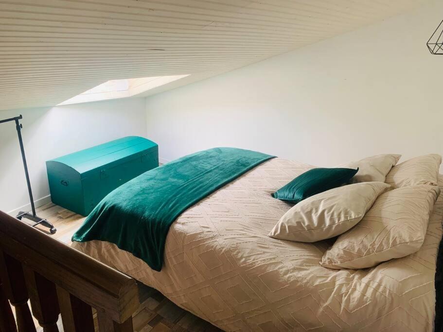 Beaumont L'Ecolier Futuroscope 4 Personnesアパートメント エクステリア 写真